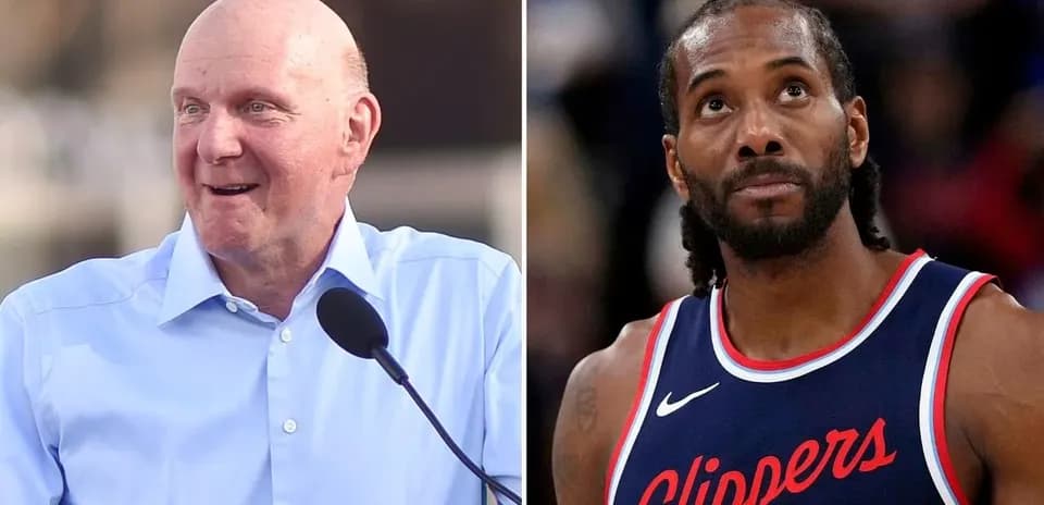 Steve Ballmer hablando y Kawhi Leonard en acción