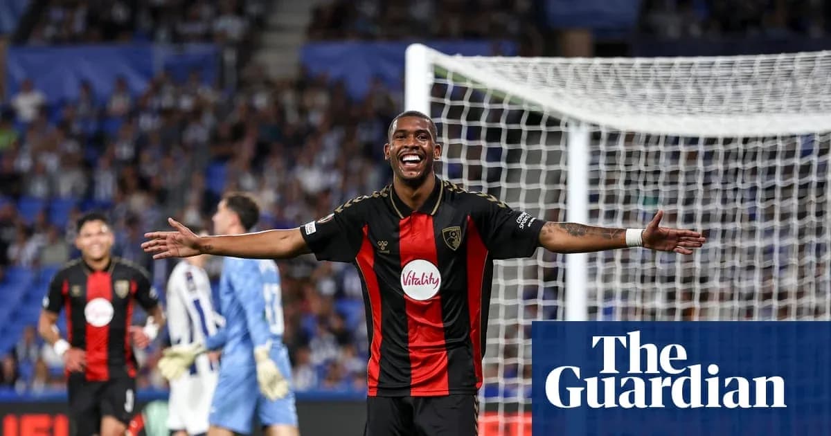 Jugador de Bournemouth celebrando un gol en el partido