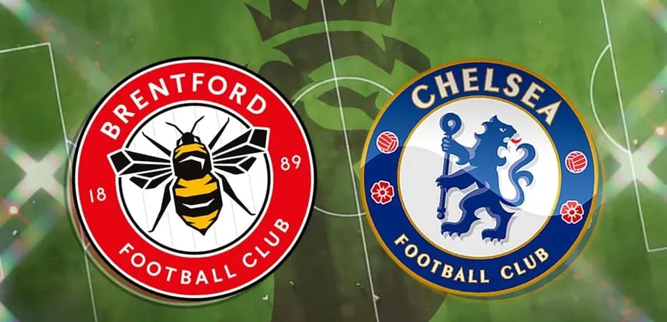 Logos de Brentford y Chelsea en el campo