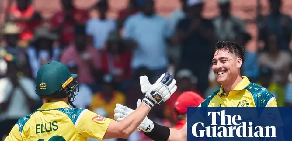 Jugadores australianos celebrando durante un partido de cricket
