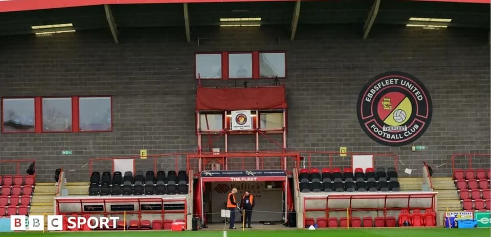 Gradas vacías en el estadio de Ebbsfleet United