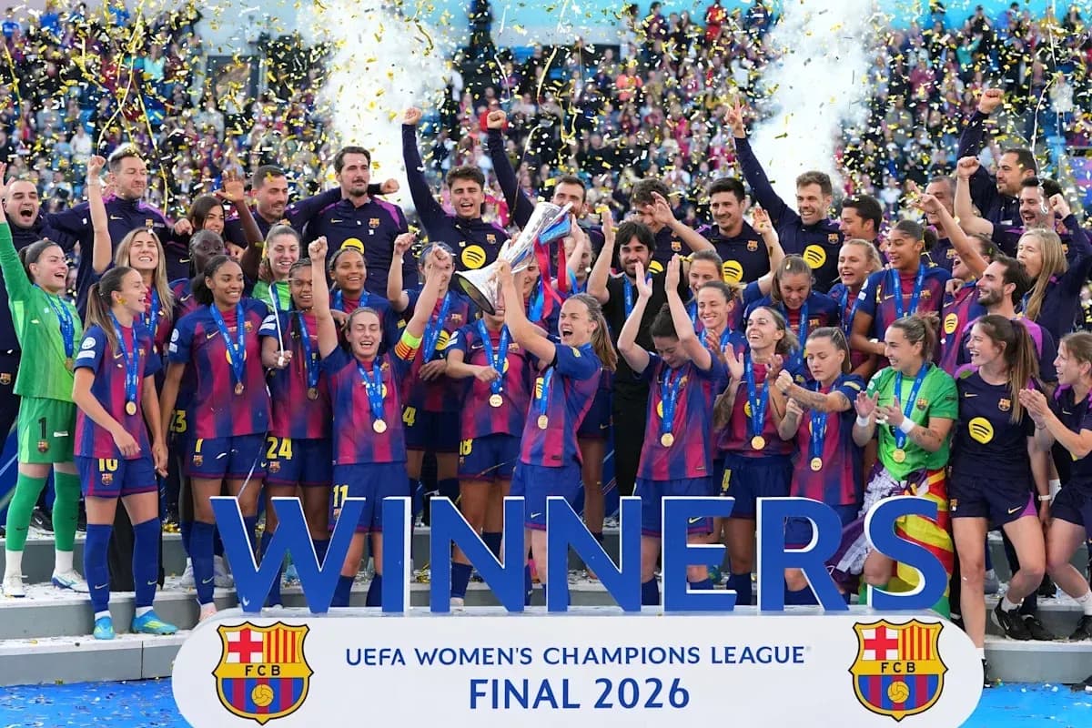 Equipo del FC Barcelona celebrando su victoria en 2026