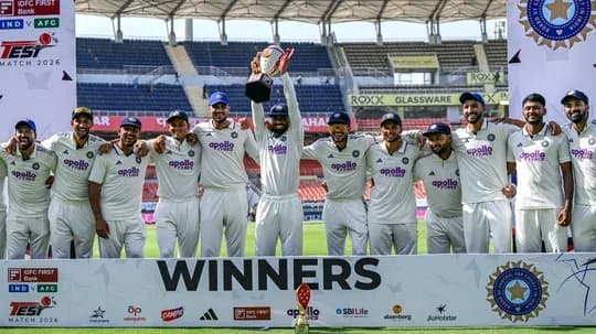 Equipo de cricket India celebrando su victoria