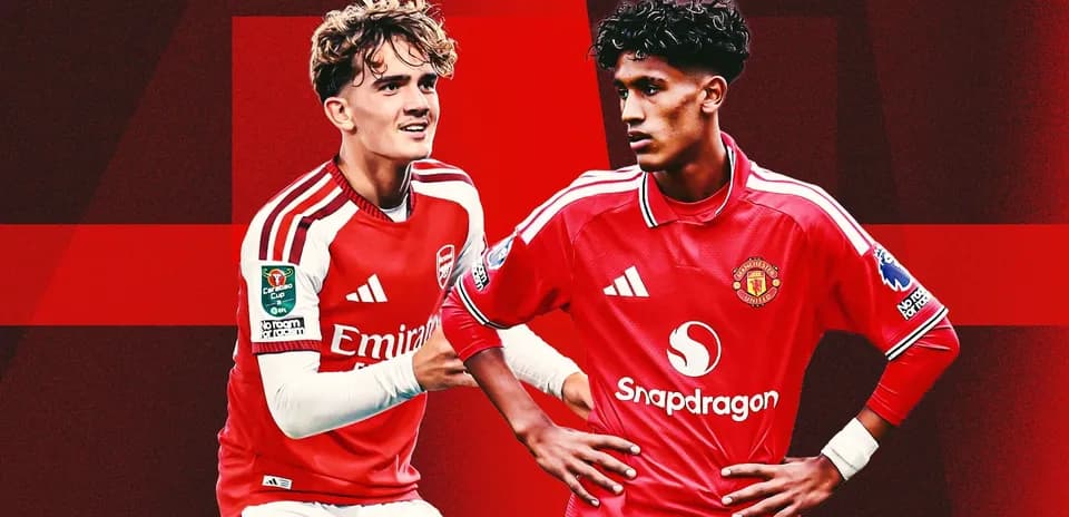 Jugadores de Arsenal y Manchester United en uniforme