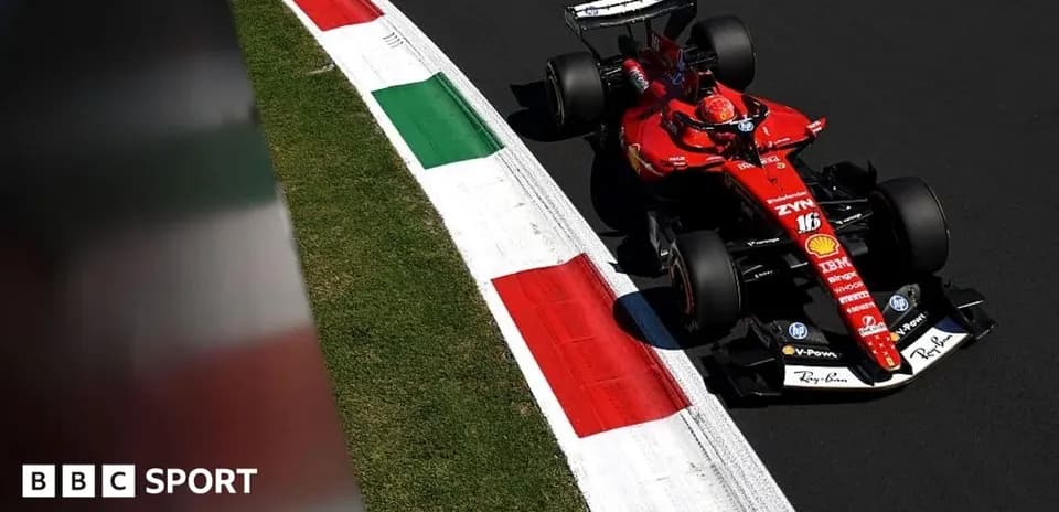 Coche de Fórmula 1 en curva con banderas italianas