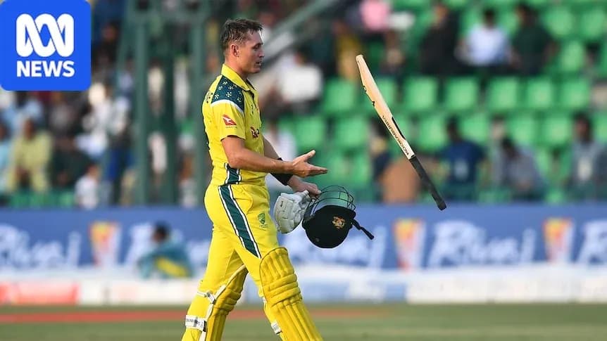 Jugador australiano lanzando su bate tras la salida