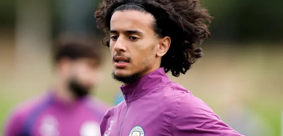Jugador de Manchester City en sesión de entrenamiento