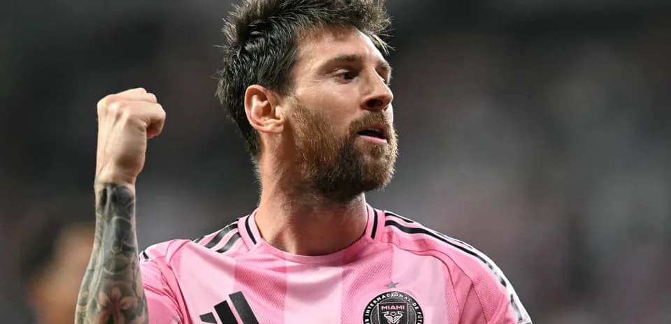 Lionel Messi celebrando en uniforme de Inter Miami