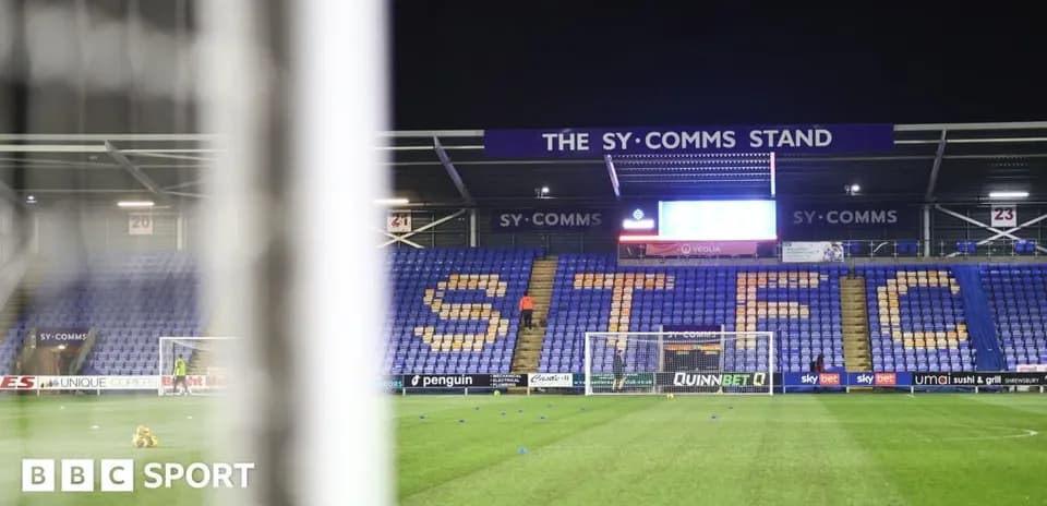 Vista del estadio con el letrero STFC en las gradas