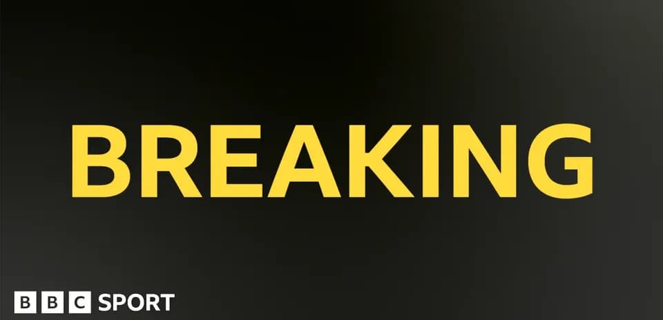 Texto 'BREAKING' en fondo negro de BBC Sport
