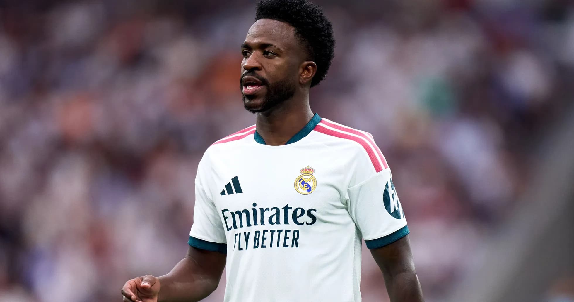 Jugador de Real Madrid en acción durante el partido