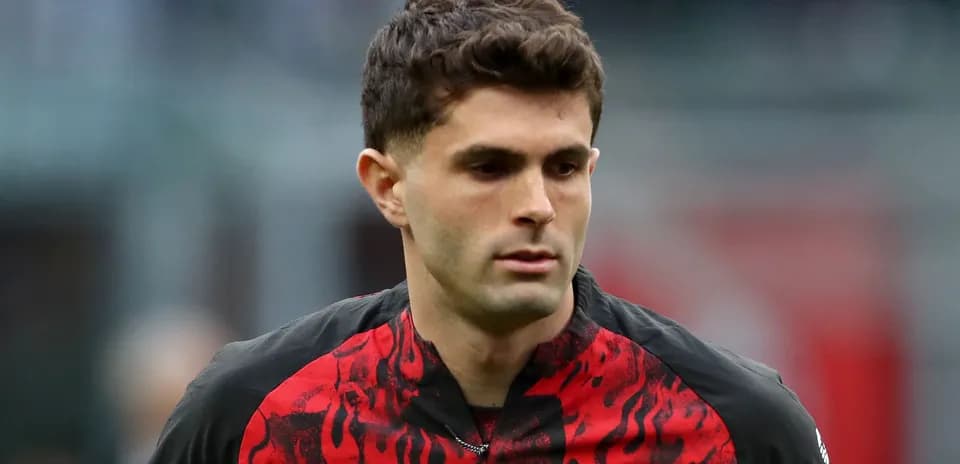 Jugador de AC Milan en el campo durante partido