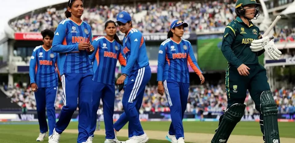 Jugadores de India y Australia en el campo de cricket