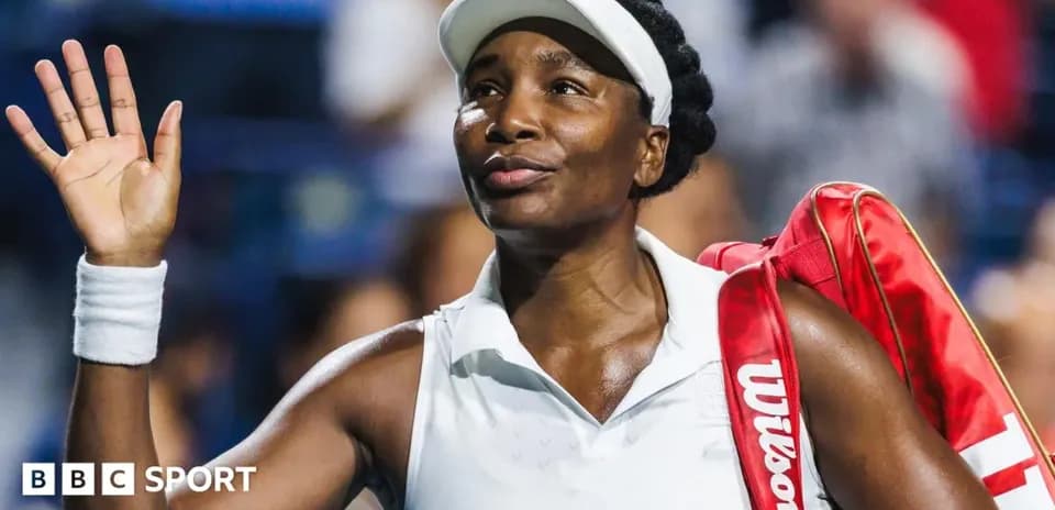 Jugadora de tenis saludando después del partido