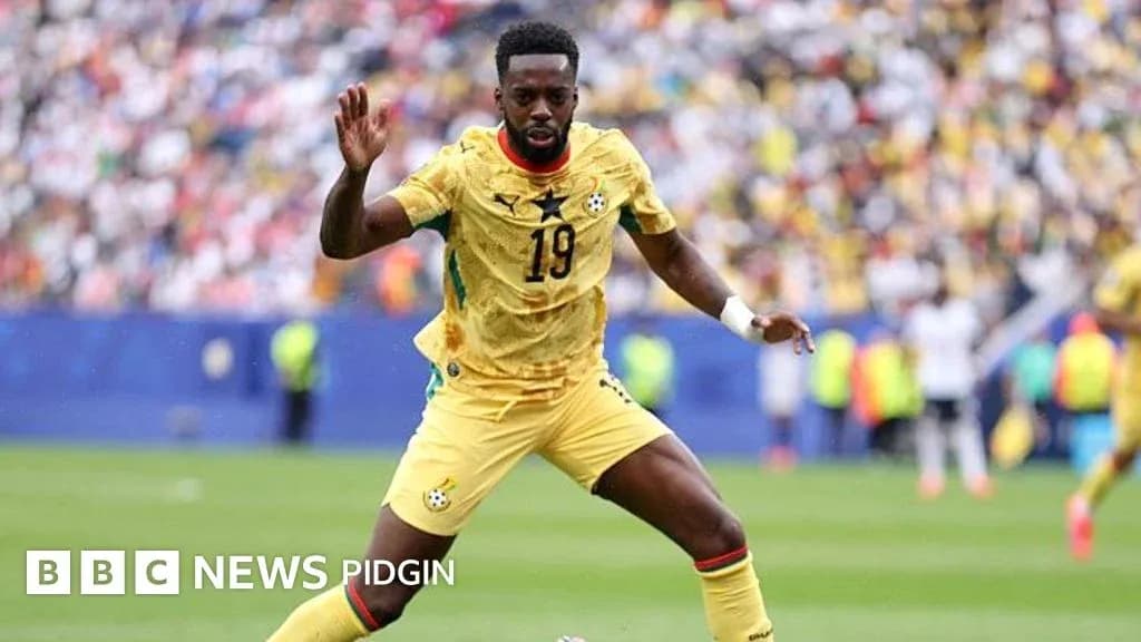 Jugador de Ghana en acción durante un partido Jugador de Ghana en acción durante un partido