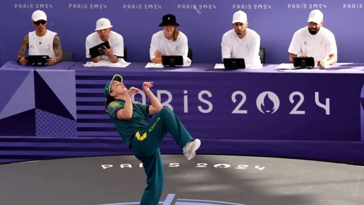 Atleta compitiendo en el evento de París 2024 Atleta compitiendo en el evento de París 2024