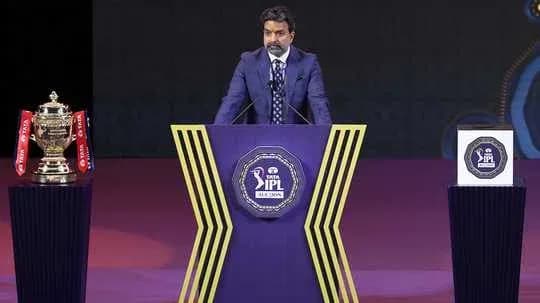 Presentador en ceremonia de apertura de IPL Presentador en ceremonia de apertura de IPL