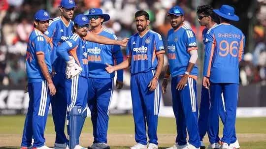 Equipo de cricket de India en el campo Equipo de cricket de India en el campo