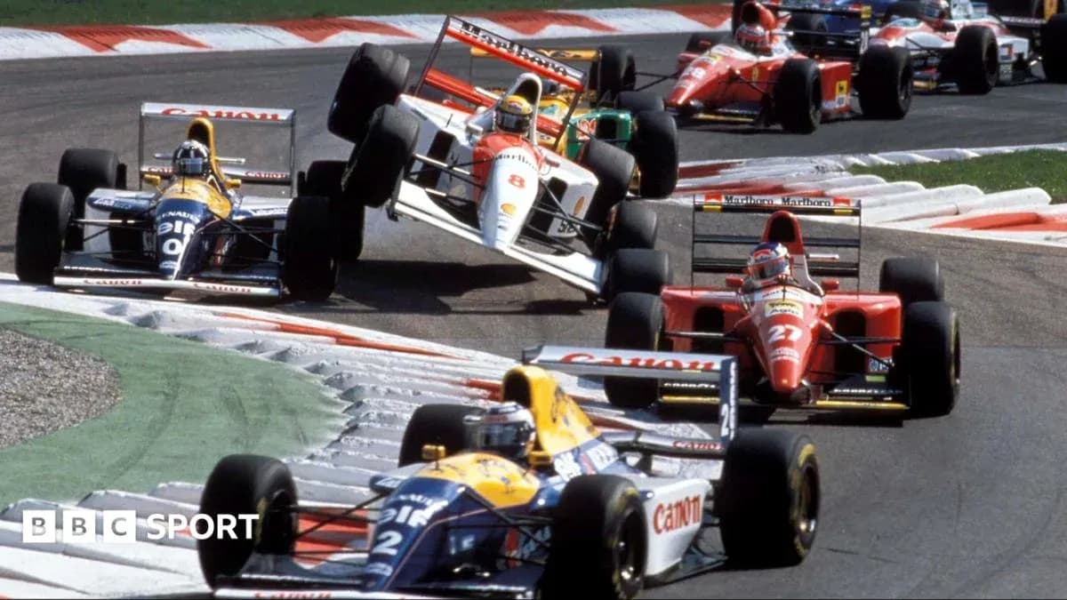 Varios coches de Fórmula 1 compitiendo en una curva Varios coches de Fórmula 1 compitiendo en una curva