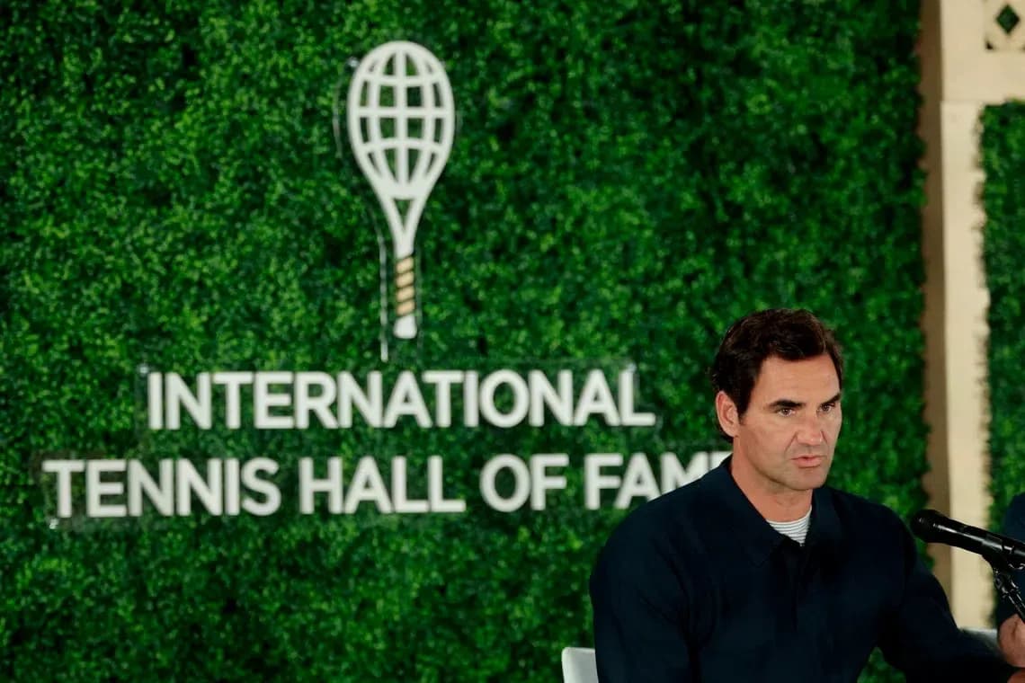 Roger Federer hablando en el Salón de la Fama del Tenis Roger Federer hablando en el Salón de la Fama del Tenis
