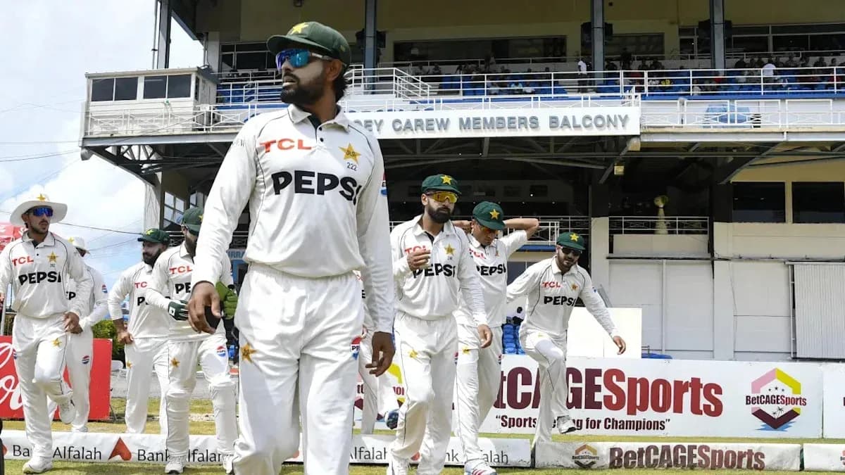 Jugadores de Pakistán entrando al campo de cricket Jugadores de Pakistán entrando al campo de cricket
