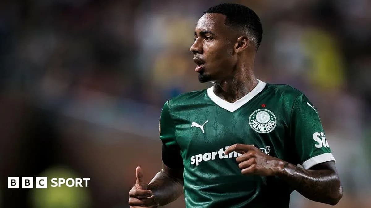 Jugador de Palmeiras en acción durante un partido Jugador de Palmeiras en acción durante un partido