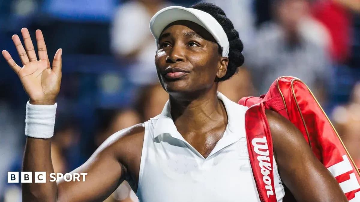 Jugadora de tenis saludando después del partido Jugadora de tenis saludando después del partido