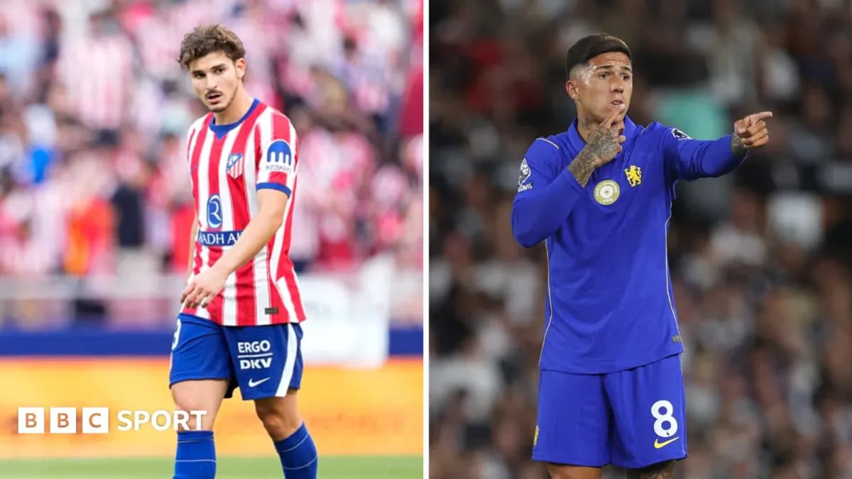 Jugadores de Atlético de Madrid y Chelsea en acción Jugadores de Atlético de Madrid y Chelsea en acción